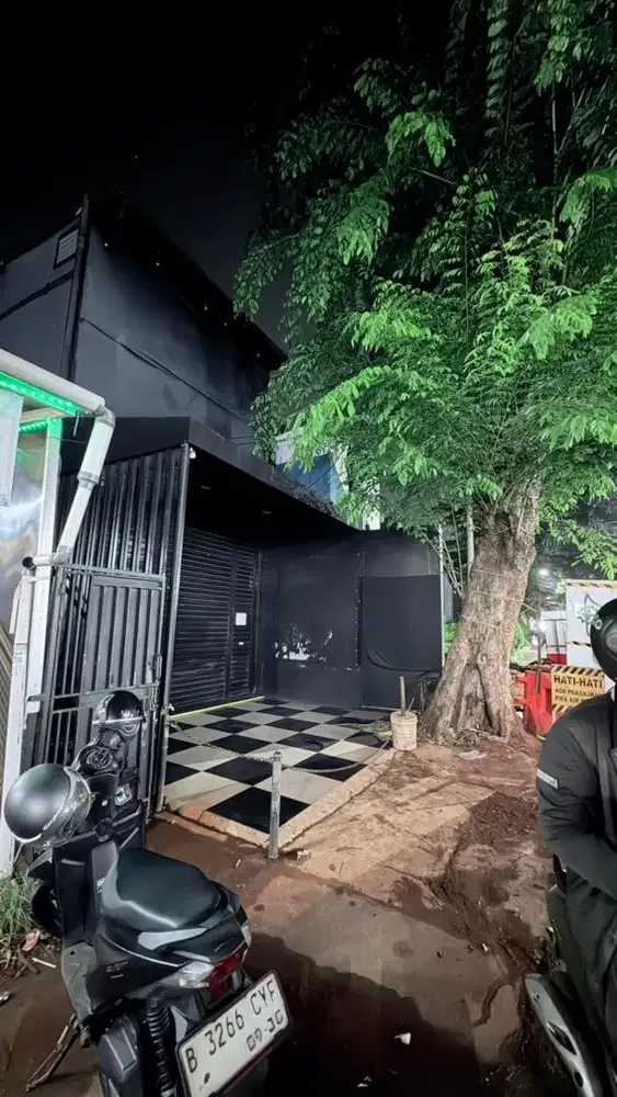 DISEWAKAN/JUAL RUKO 2 LANTAI CONDET
