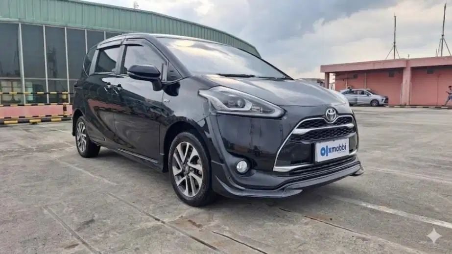 Toyota Sienta 1.5 Q Bensin-AT 2017