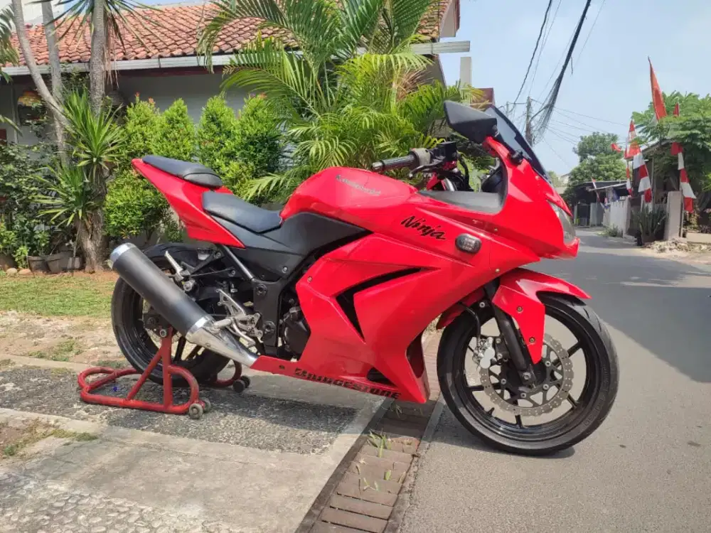 KAWASAKI NINJA 250 KARBU TAHUN 2010 PLAT TANGSEL