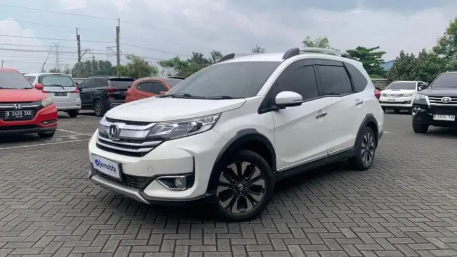 LOW DP Honda BR-V 1.5 E Bensin-AT 2021 CZT