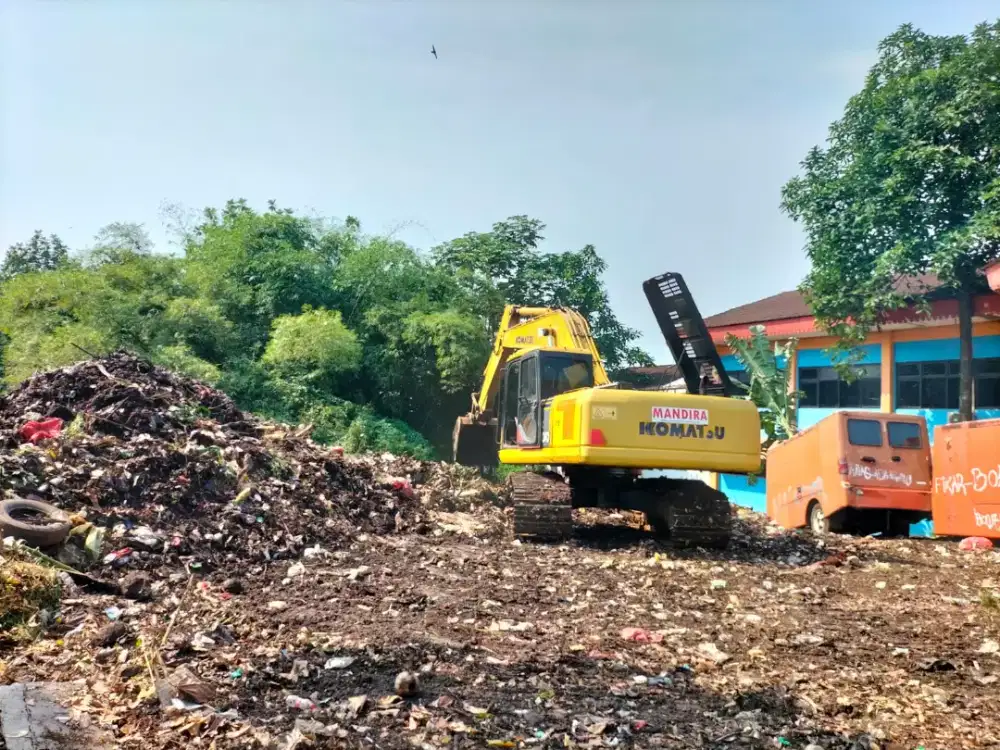 Vibro 10-12 ton excavator mini pc 50 wales