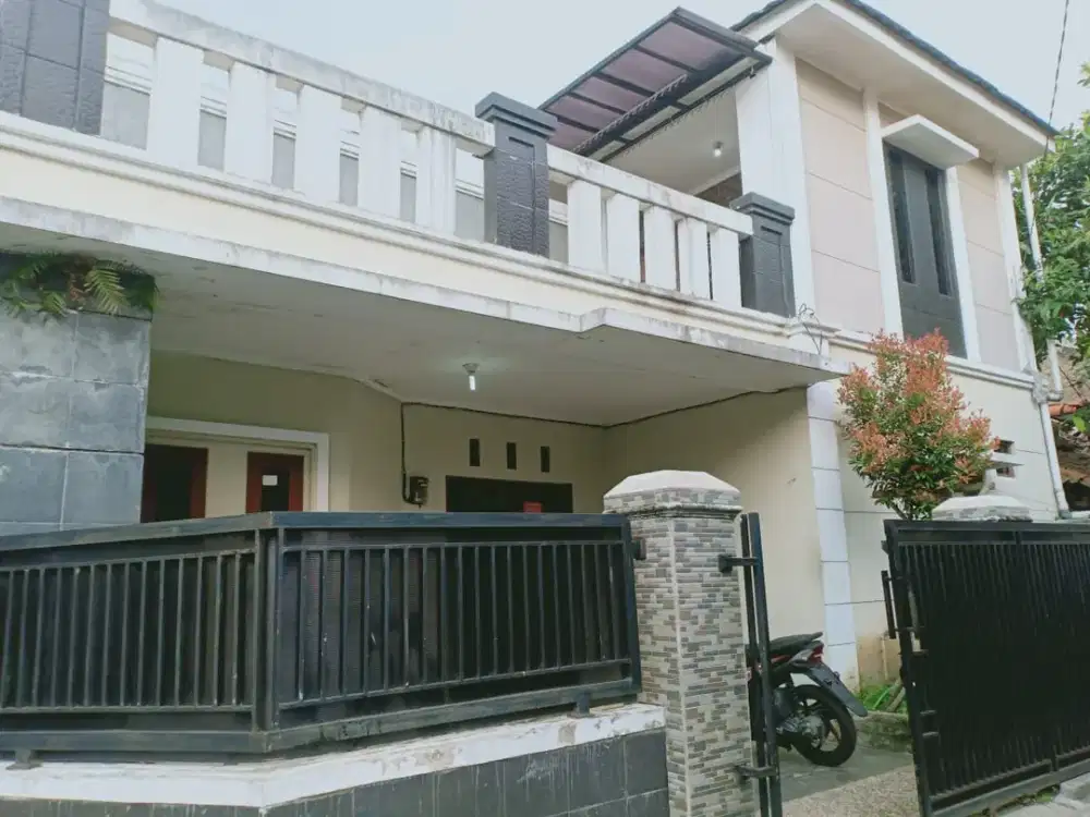 DIJUAL RUMAH KOST STRATEGIS DI ISTANA GARDENIA REGENCY – CIMAHI