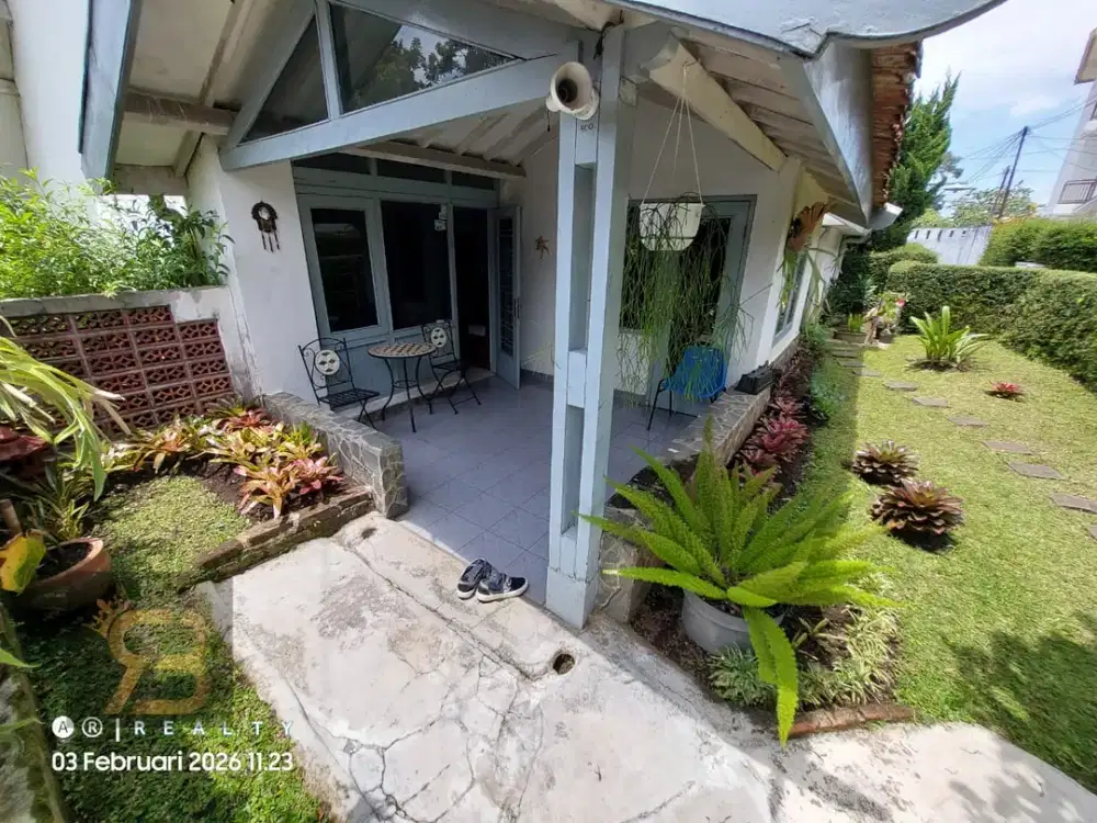 DIJUAL RUMAH DI JALAN SANGKURIANG CISITU DAGO COBLONG Bandung Cocok Untuk bahan kosan