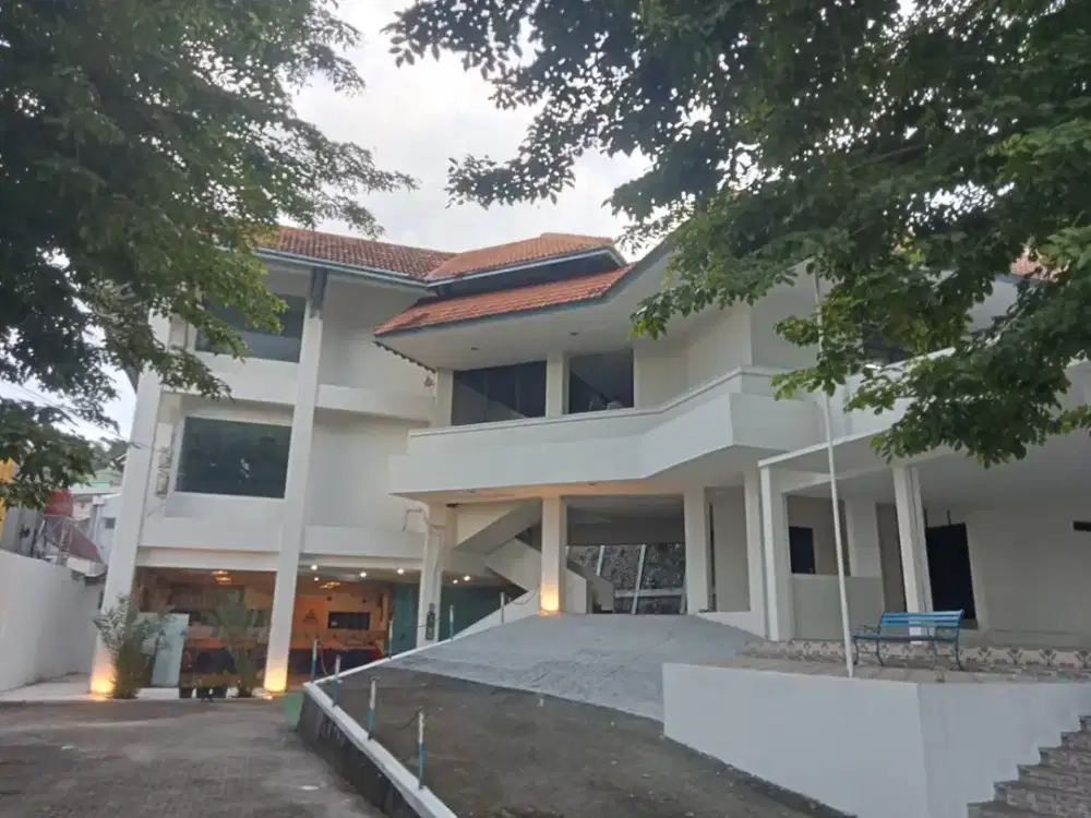 Gedung Perkantoran Bagus dan Rapih Lokasi Strategis Kota Semarang
