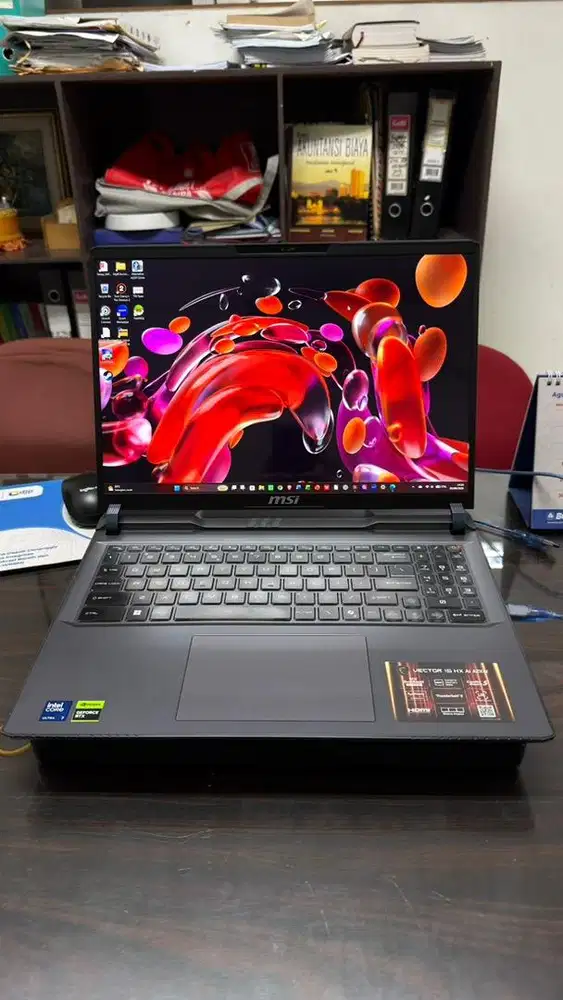 MSI Vector 16 HX AI A2XW