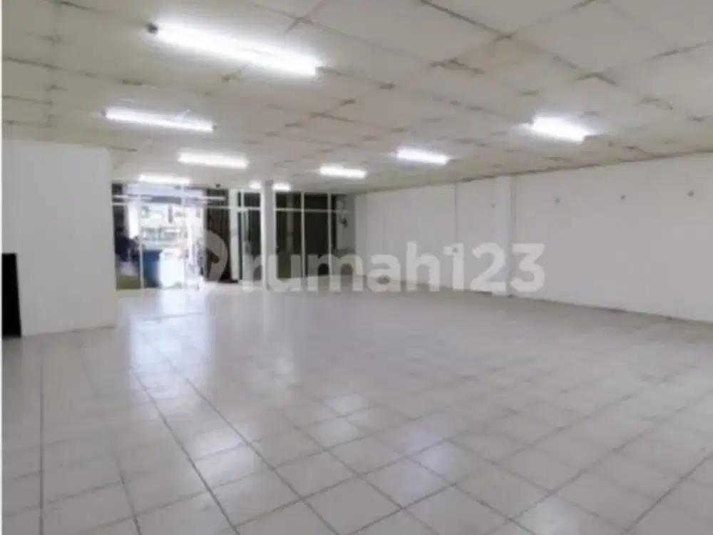 Disewakan Ruko Gandeng Plong Siap Pakai Di Jatinegara Jakarta