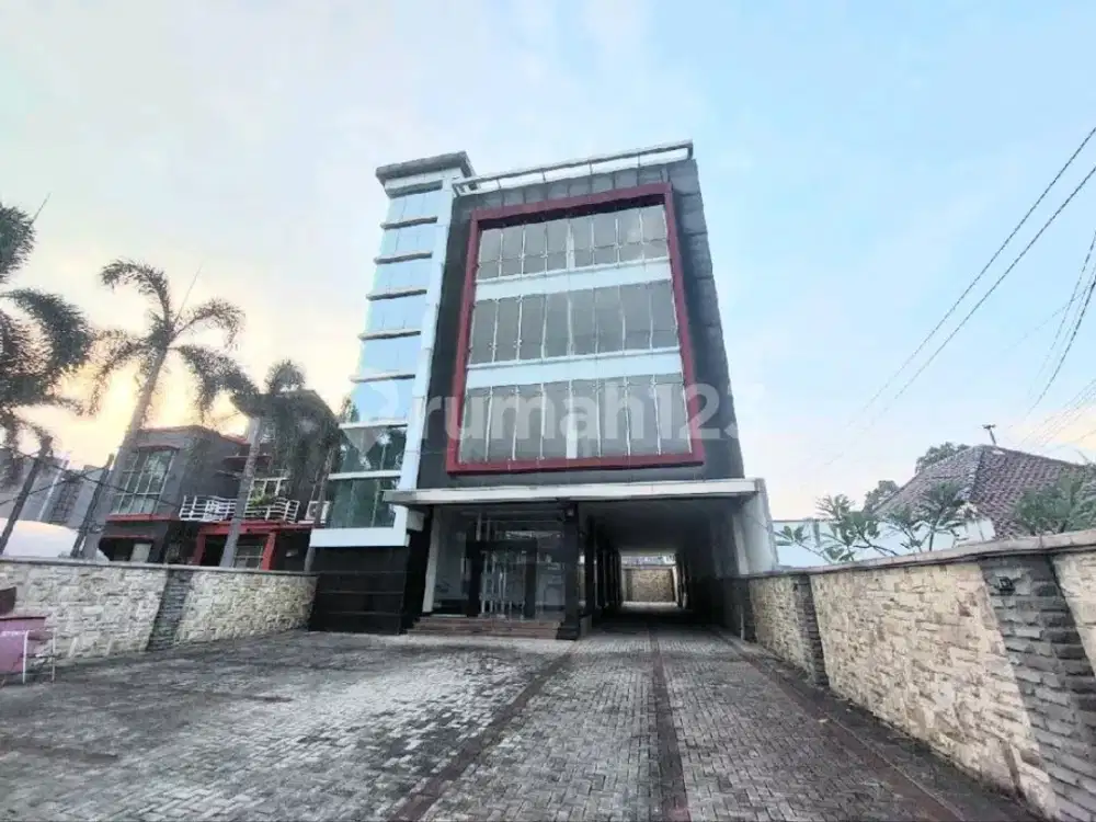 Dijual Gedung Perkantoran Mewah 4 Lantai Di Otista Jakarta Timur