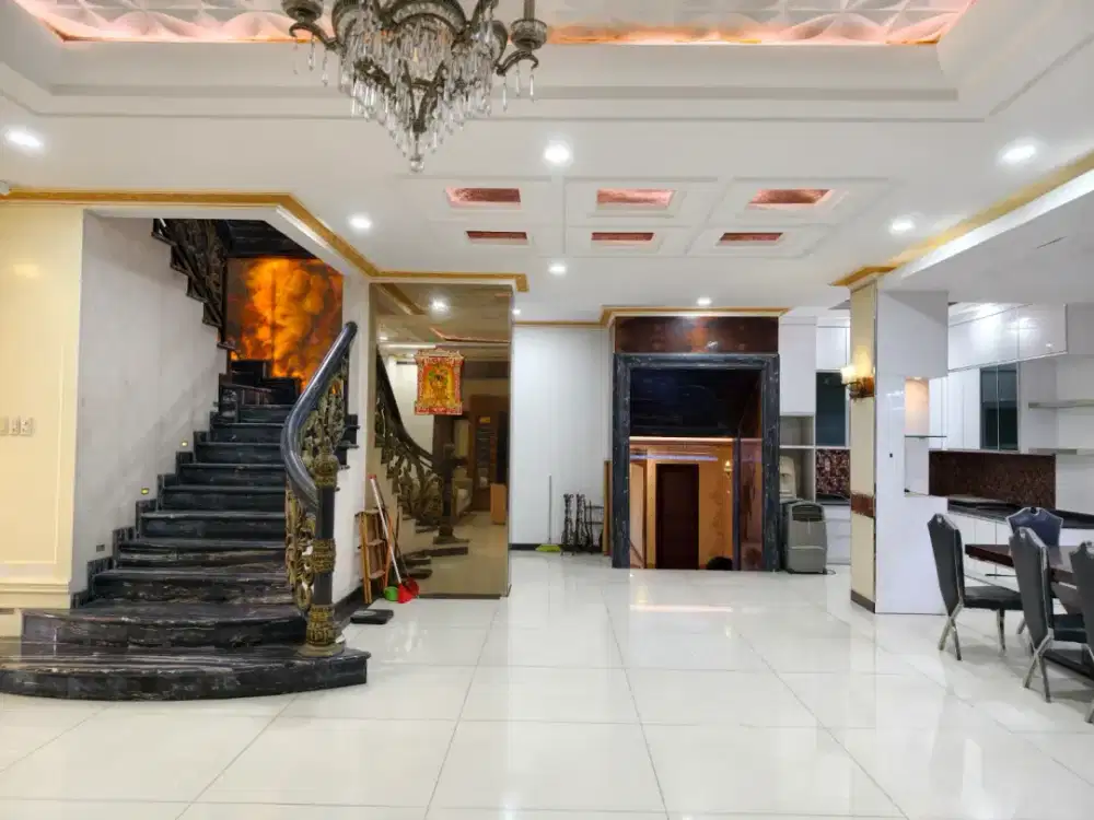 Rumah mewah Pik kuda laut luas 600m, Hoek