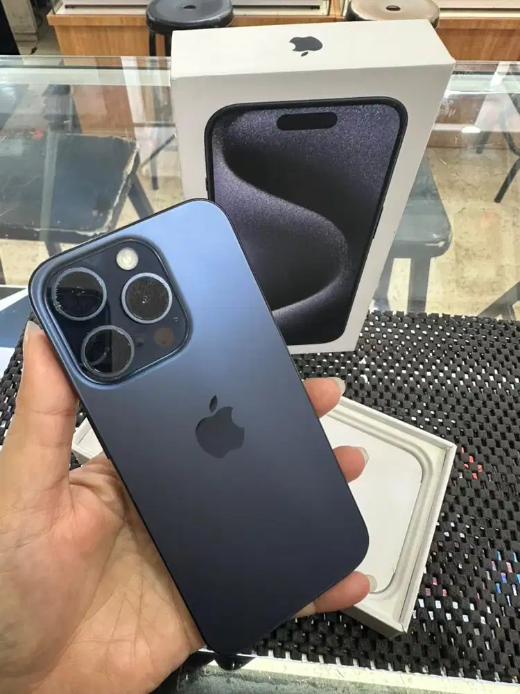 IPhone 15Pro 128GB Biru Ex Garansi Resmi