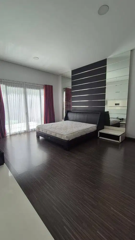 Dijual Rumah Mewah 2,5 Lantai Furnished di Resort Dago Pakar Bandung