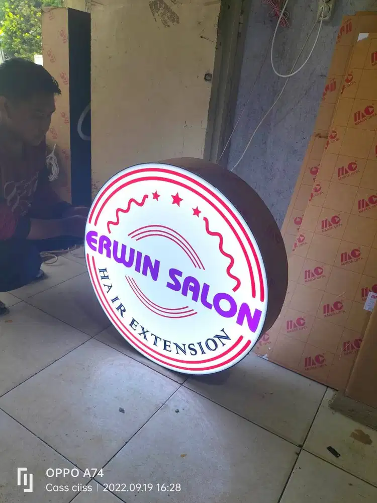 NEON BOX, NEON FLEX, PAPAN REKLAME, HURUF TIMBUL, DISPLAY AKRILIK