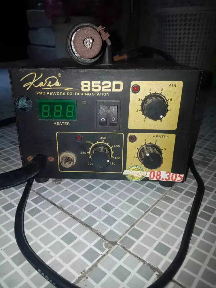Di jual stasiun solder dan pemanas angin merk kada tipe852D