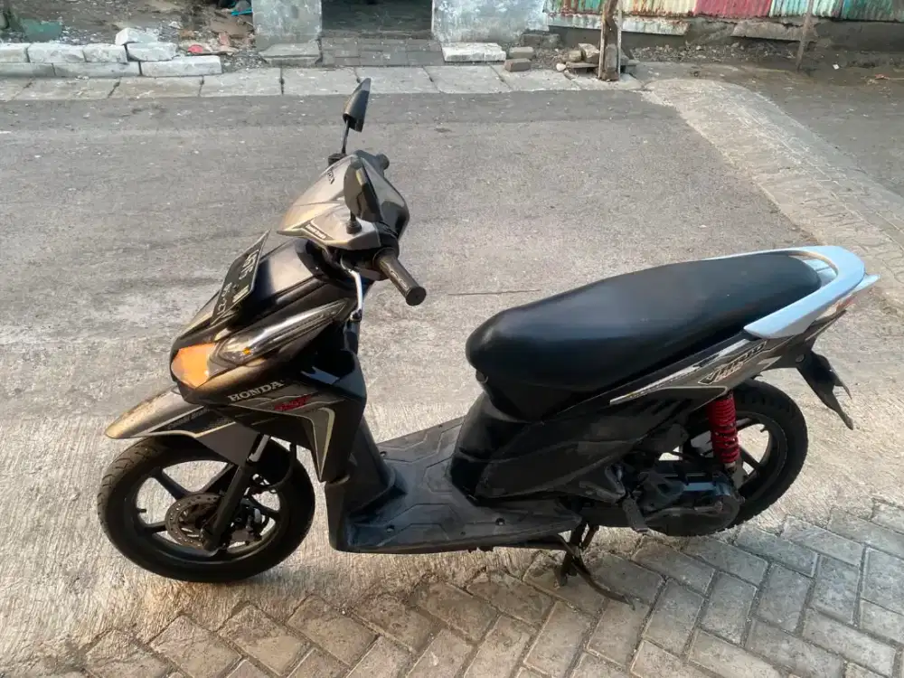 Honda Vario 2011 - 110 cc - Surat Lengkap - Plat L - No Minus