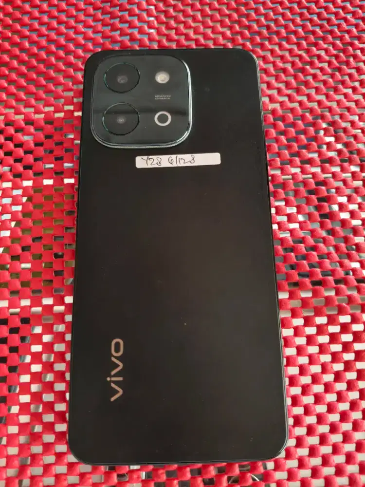 Vivo y28 6/128 lengkap no minus