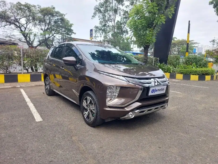 LOW DP Mitsubishi Xpander 1.5 Sport Bensin-MT 2020 KZD