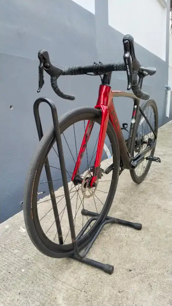 Sepeda Polygon Strattos S7D Carbon