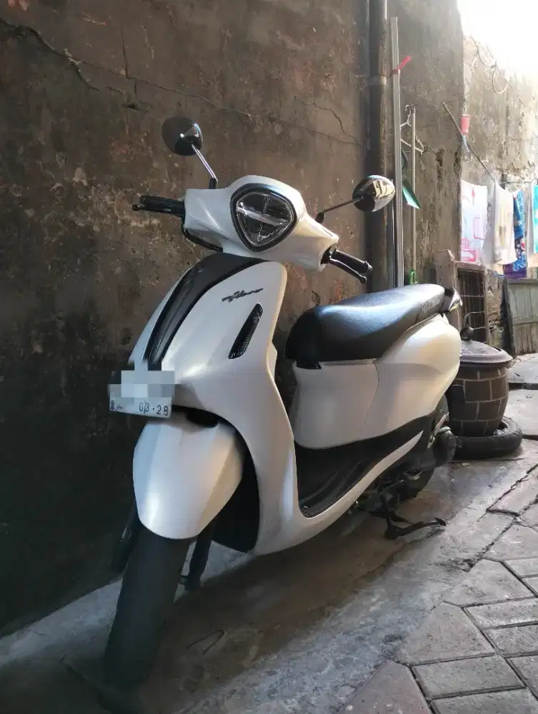 YAMAHA GRAND FILANO PUTIH BEKAS
