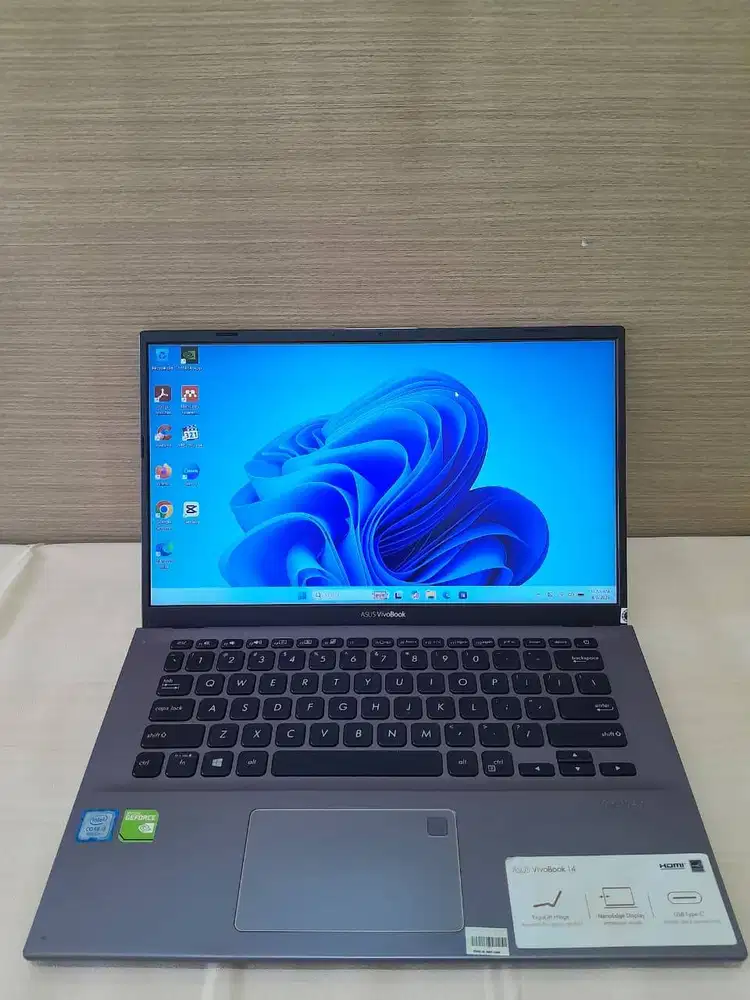 ASUS VIVOBOOK X1412FJ. Core i5 gen8, Ram 8GB, SSD 256GB, VGA 2GB