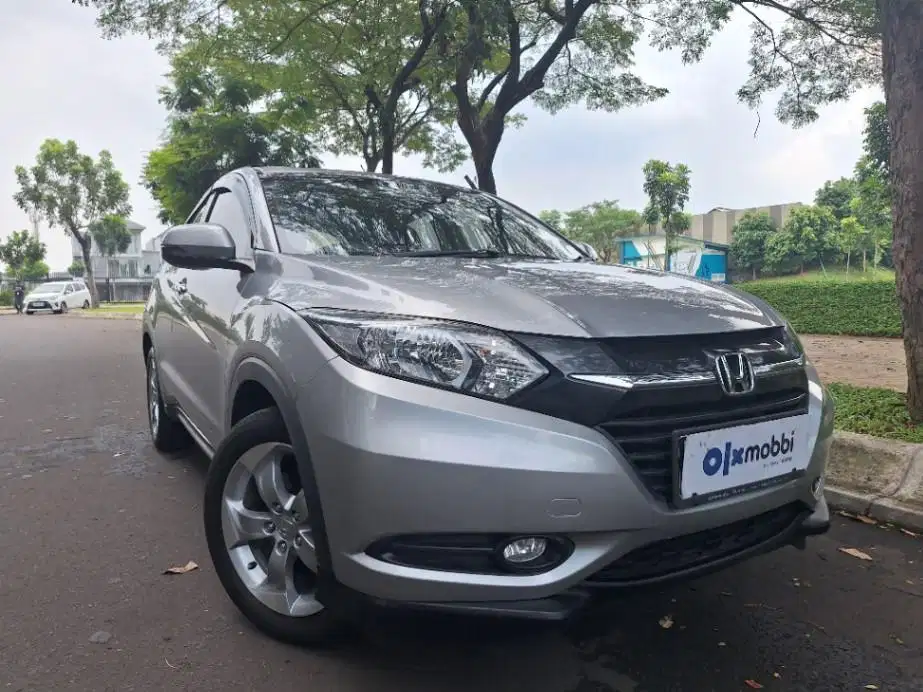 DP MURAH Honda HR-V 1.5 E Bensin-AT 2017 Abu-Abu C6JRB