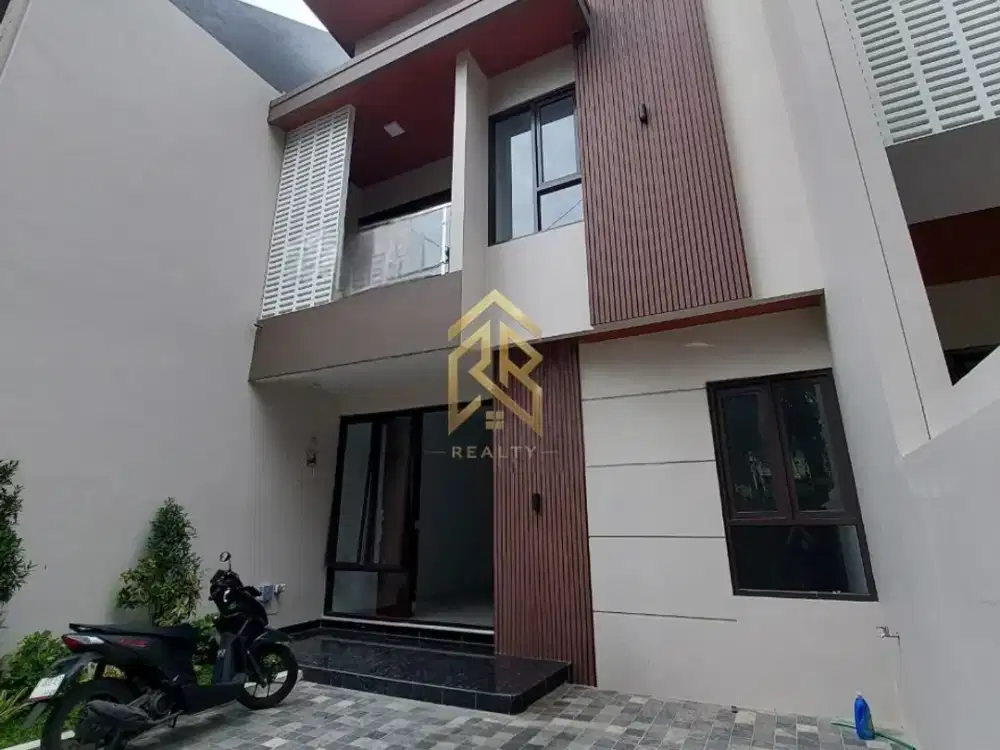 Rumah Baru Strategis Dekat Taman Regol Suryalaya Cijagra Turangga Bandung