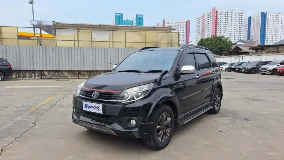 Pajak Panjang - Toyota Rush 1.5 TRD Sportivo Ultimo Bensin-AT 2017