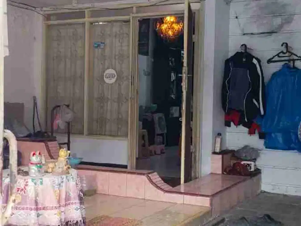 Dijual rumah lama dilokasi sangat bagus dan strategis
