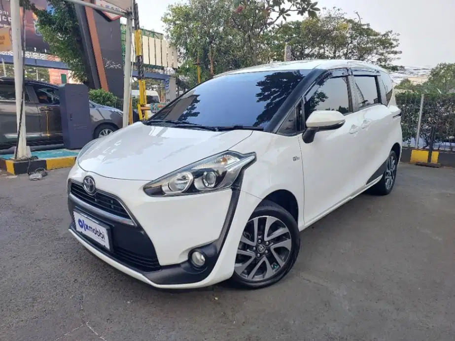 LOW DP Toyota Sienta 1.5 V Bensin-MT 2017 BON