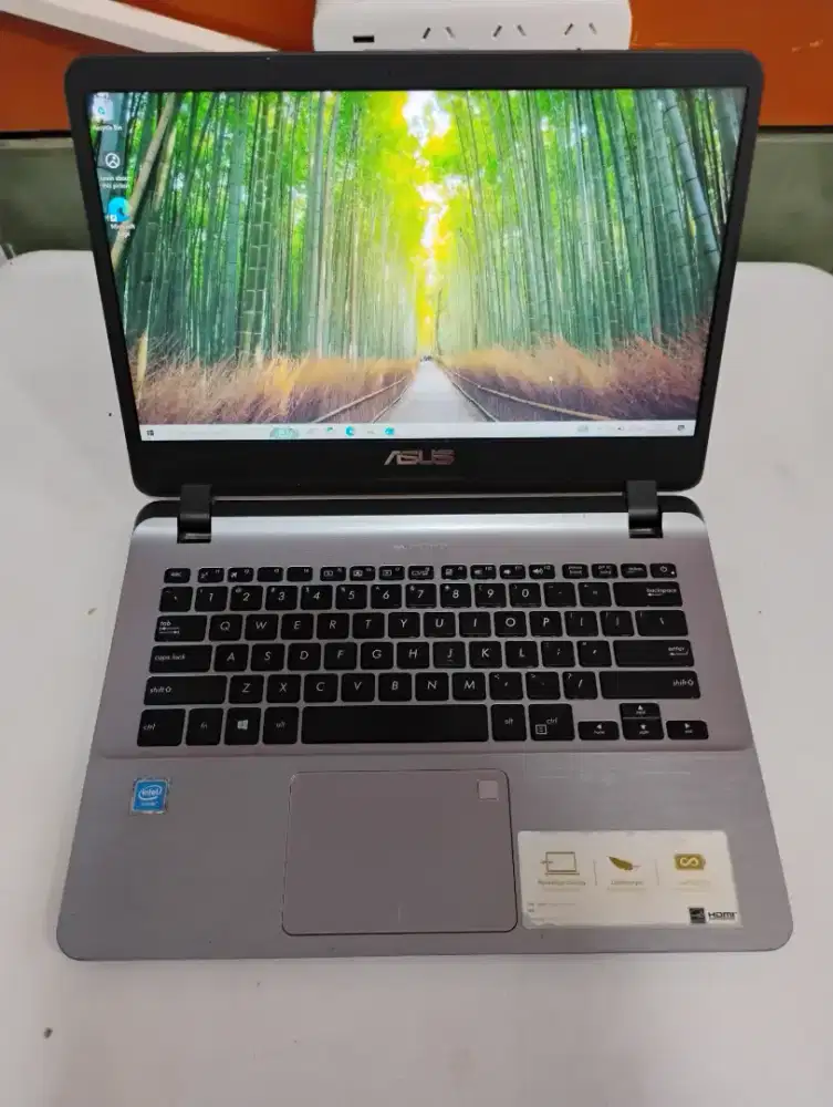 Laptop Asus A407M