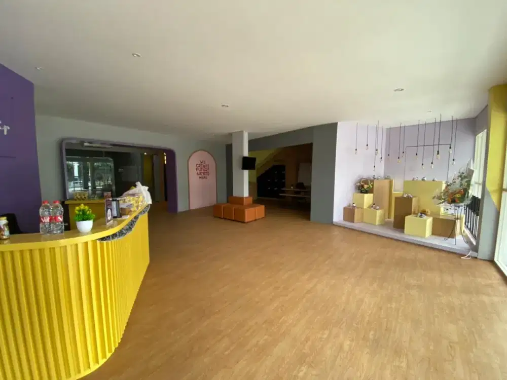 Dijual dan Disewakan Ruko SOHO Royal Residence Surabaya Barat, cocok untuk Kursus, Kantor, Kafe, Resto, atau Showroom