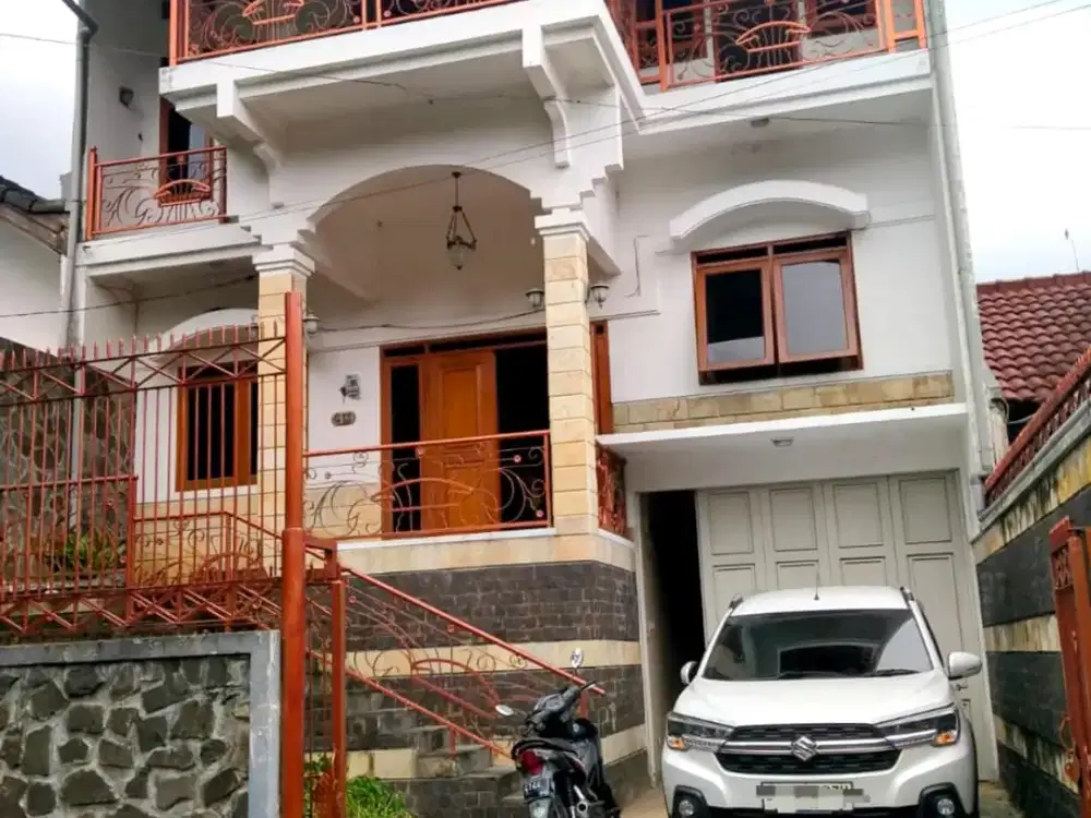 Dijual Rumah Mewah Lokasi Di Komplek Pondok Hijau Indah, Gegerkalong, bandung