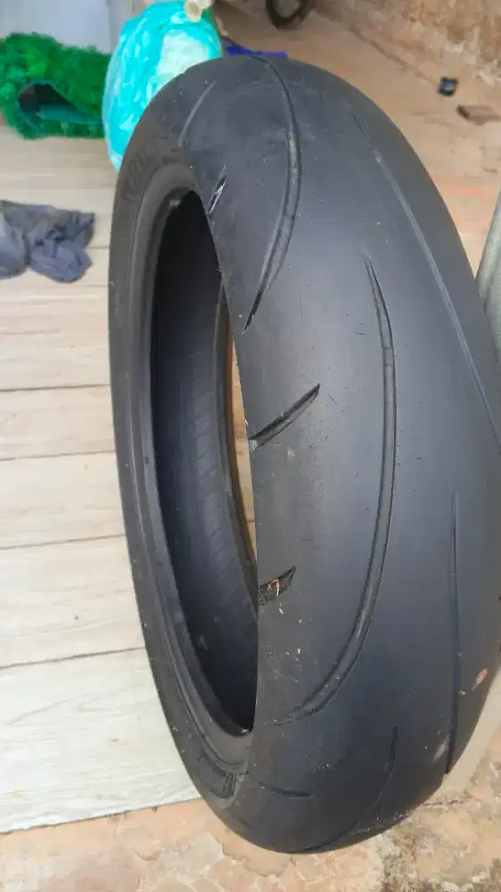 Ban copotan DUNLOP ukuran 150/60 ring 17