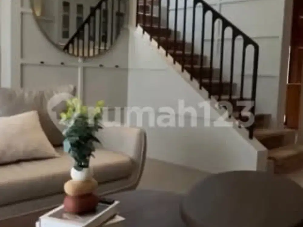 Rumah Cantik Pinggir Tol Bogor Selatan