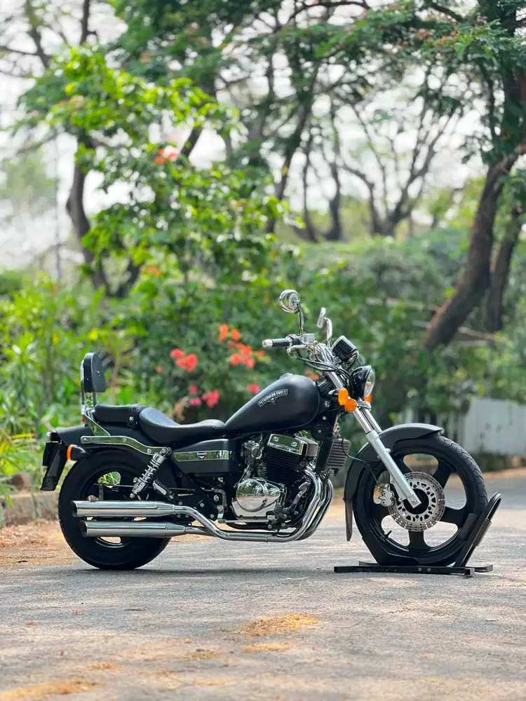 BENELLI PATAGONIAN EAGLE 250 KARBU 2021 HITAM KM LOW PAJAK ON SUPERB