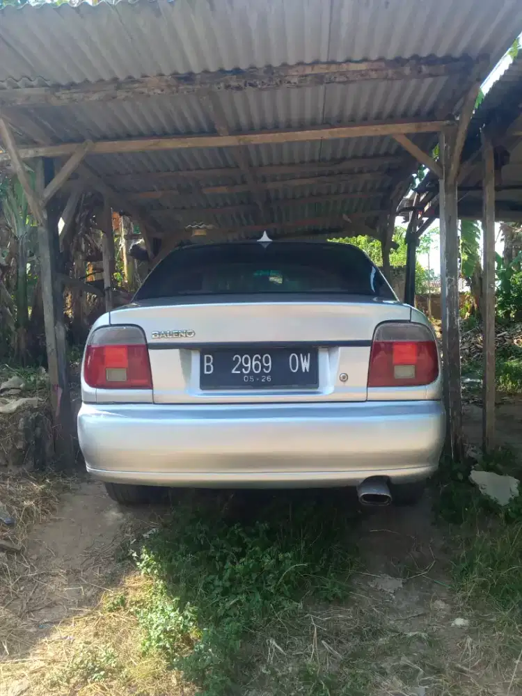 Suzuki Baleno DX 1.5 MT th 2002