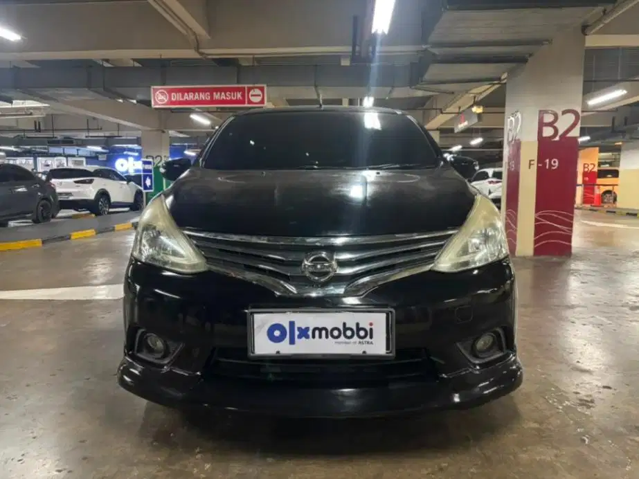 LOW DP Nissan Grand livina 1.5 XV Facelift Bensin-MT 2017 SMK