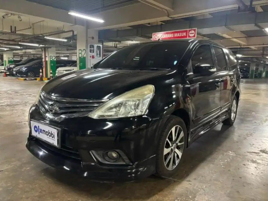 LOW DP Nissan Grand livina 1.5 XV Facelift Bensin-MT 2017 SMK