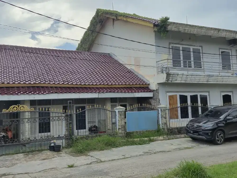 Rumah Kemang Ifi Graha: Gabungan 3 Rumah, LT 467 m2, Jual Super Cepat, Murah
