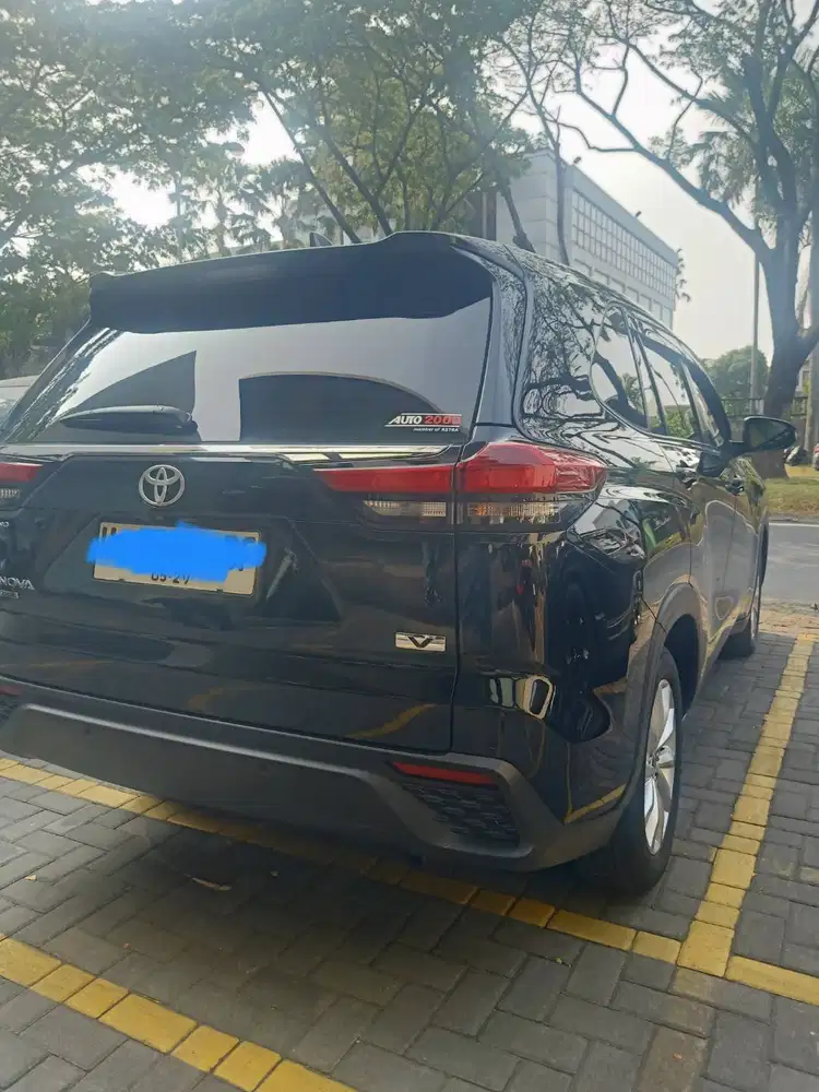 TOYOTA INNOVA ZENIX (2024)