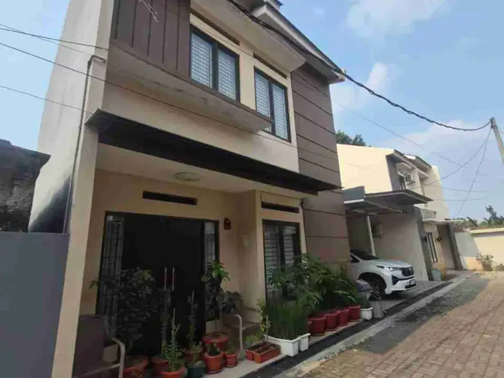 dijual rumah Second terawat dalam cluster dekat exit tol jatiasih Bekasi