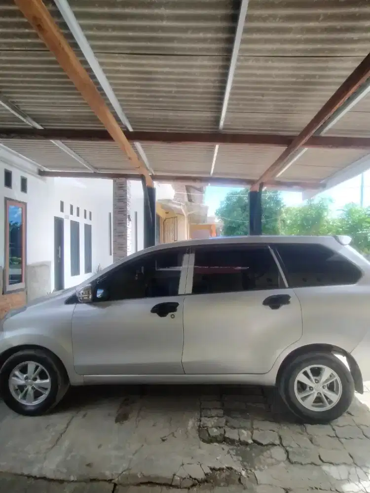 Jual mobil bekas