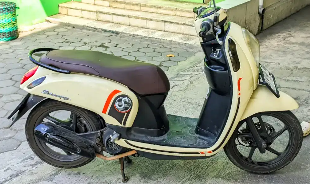 scoopy fi injeksi tahun 2013 kmplit plat ad byl