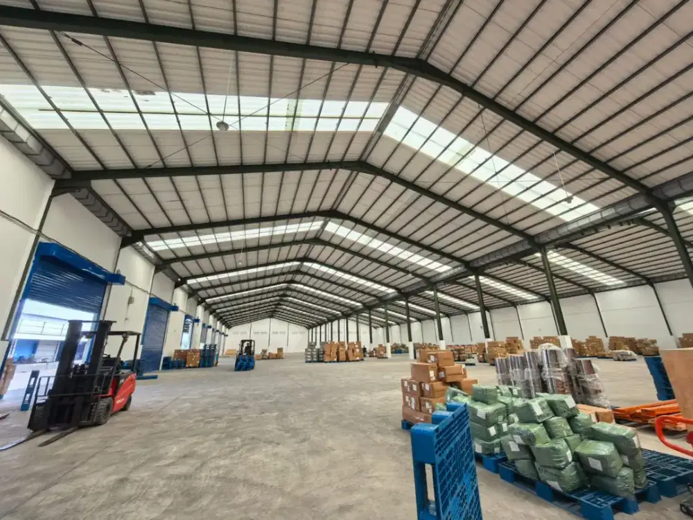 Disewakan cepat gudang laksana paku haji gudang bagus siap pakai ada mess dan office juga sudah ada penawaran  siapa cepat siap survey harga nego