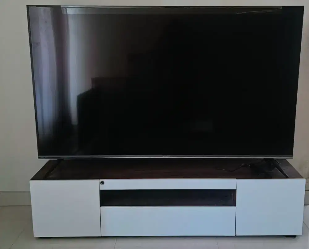 Smart tv Sharp Aquos 75 inch (bisa nego)