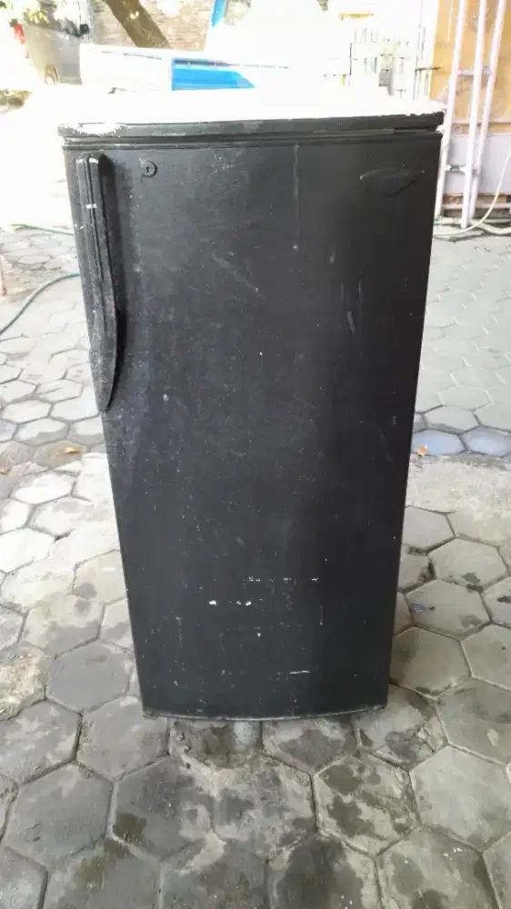Kulkas 1 pintu Sharp