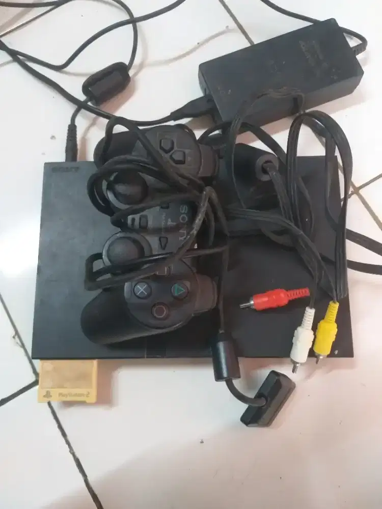 Ps 2 SONY SLIM NYALA APA ADANYA
