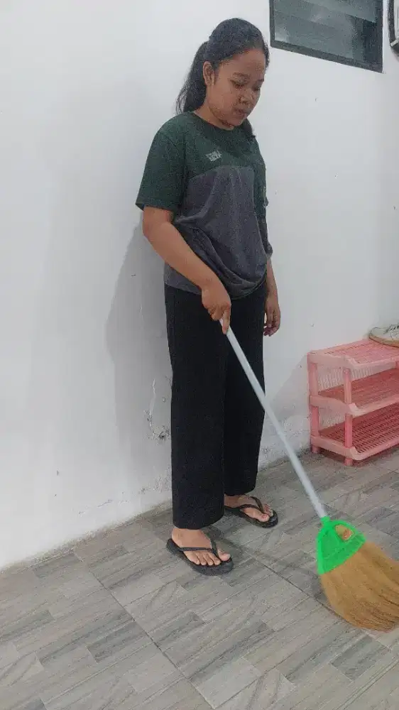 Di Butuh kan Perempuan Asisten kos dikota semarang