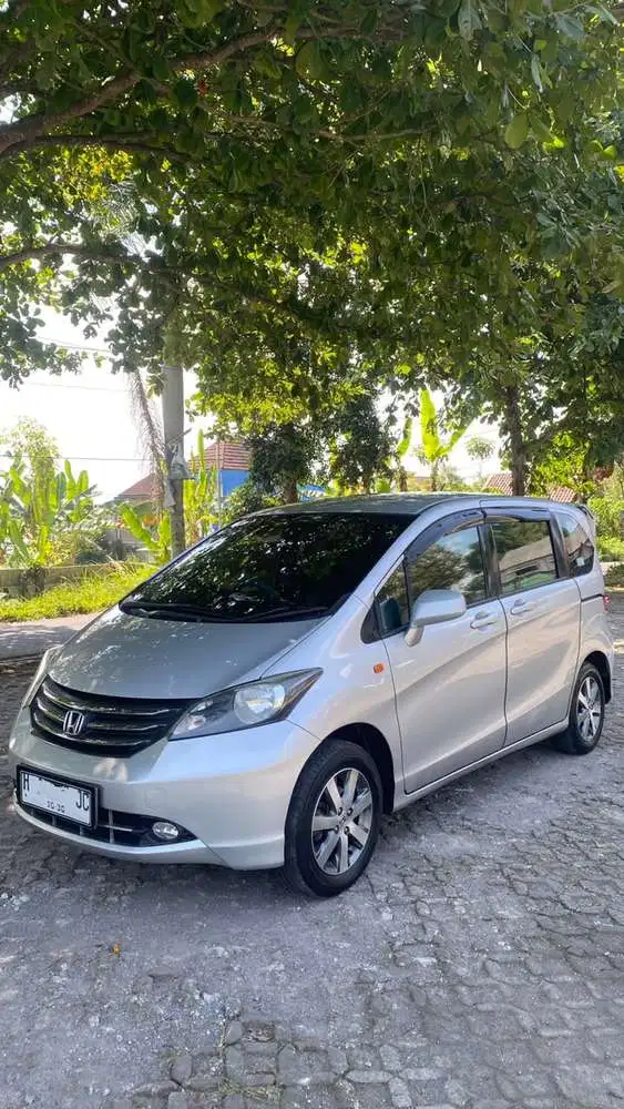 Honda Freed 2009 Bensin