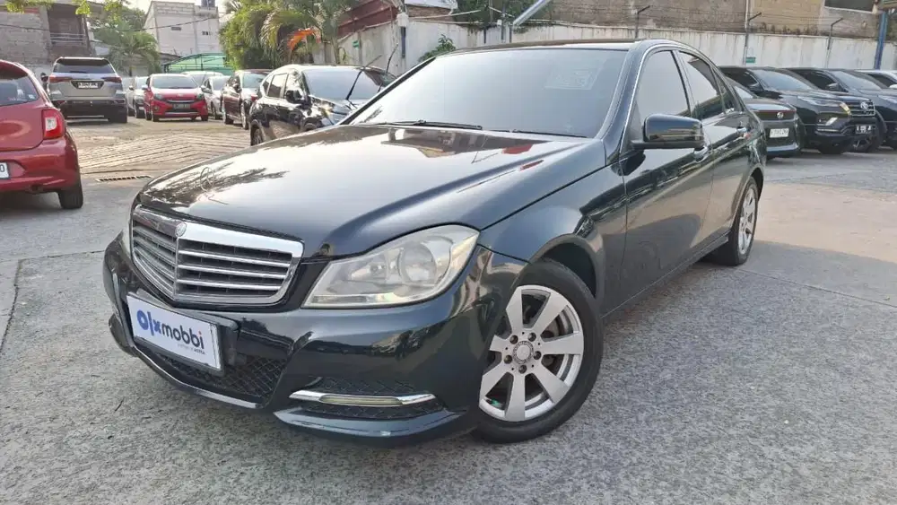 DP RENDAH - Mercedes-Benz C200 1.8 CGI Bensin-AT 2013