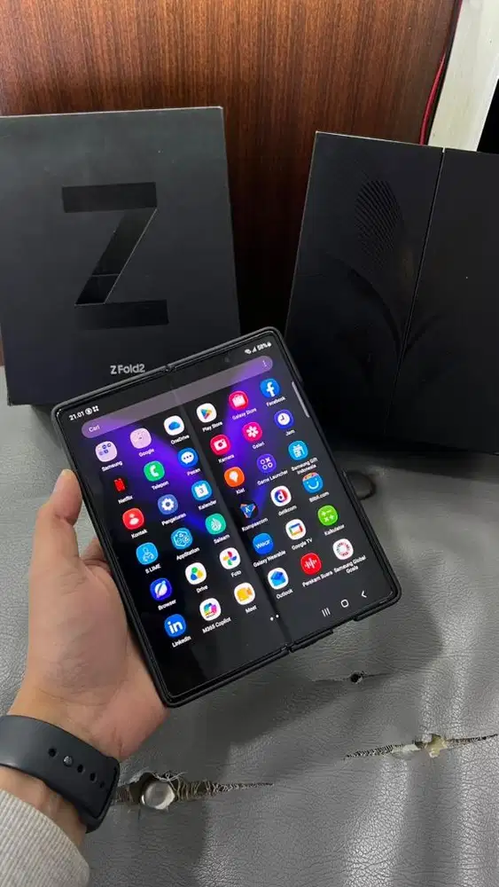 Samsung Galaxy Z Fold 2  indonesia resmi r