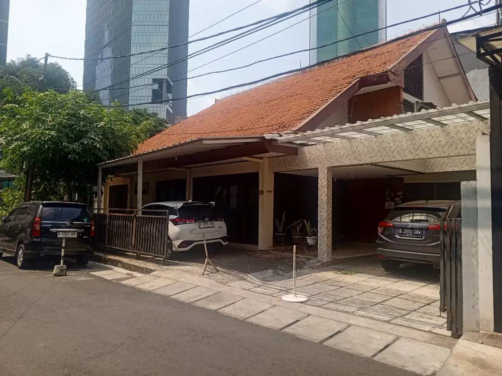 Rumah Daerah Strategis Cocok Untuk Hunian dan Kos-Kosan